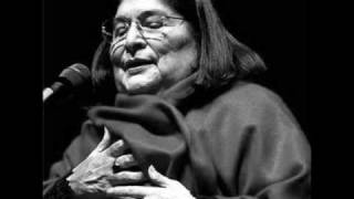 Mercedes Sosa  Zamba para no morir [upl. by Creath181]