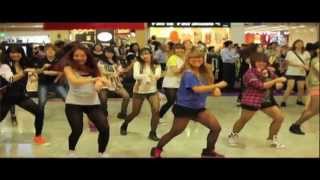 Gangnam Style Flashmob at Square 2 Singapore [upl. by Sou]